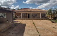RVL IMOVEIS DISPONIBILIZA PARA VENDA IMEDIATA BELA CASA NA COLÔNIA AGRÍCOLA SAMAMBAIA PRÓXIMO AO TAGUAPARQUE LOTE DE 975 METROS CASA COM APROXIMADAMENTE 350M² 3 QUARTOS, SENDO 1 SUÍTE SALA AMPLA […]